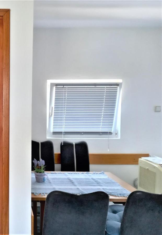 Apartments Kosec فرسي المظهر الخارجي الصورة